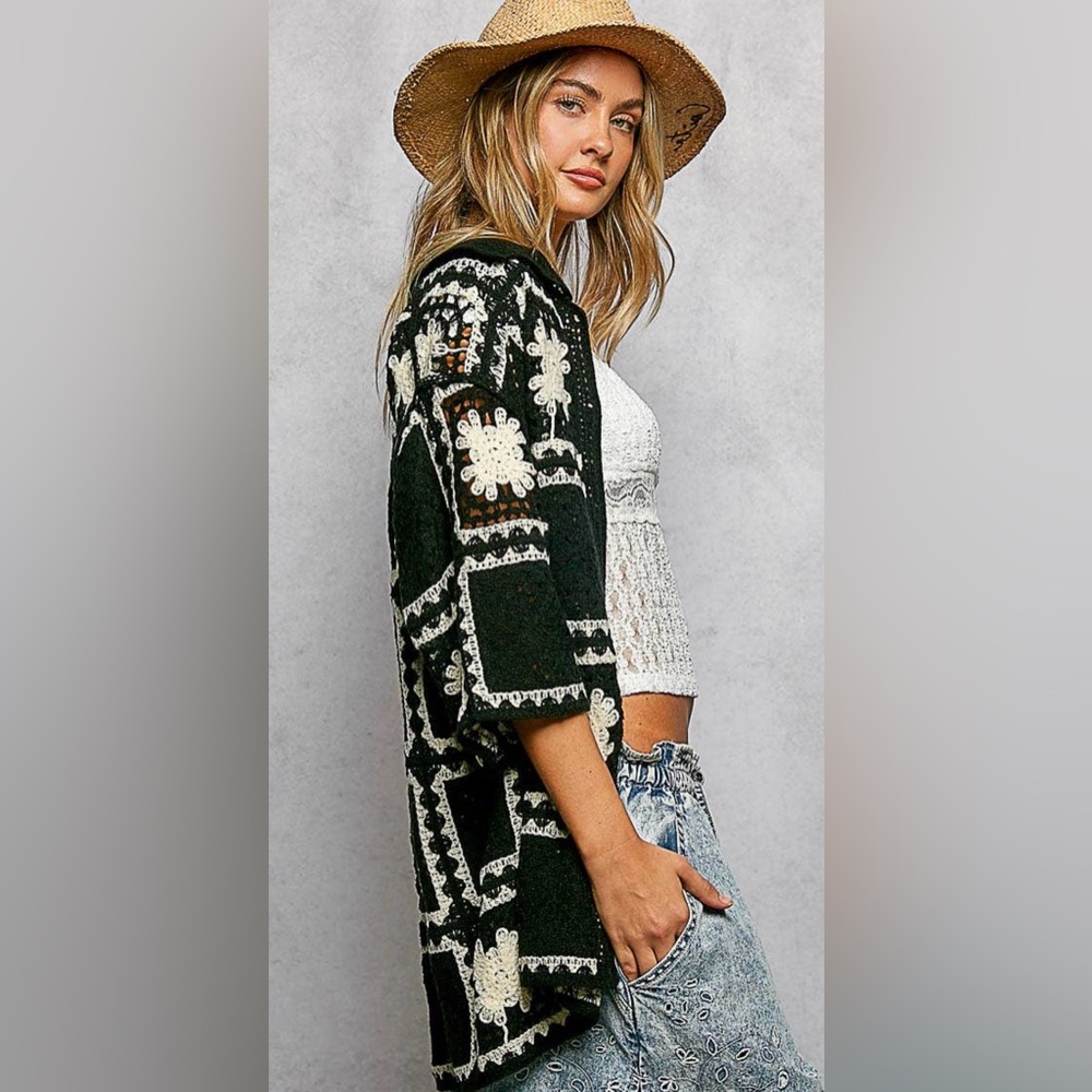 POL GRANNY SQUARE BUTTON FRONT OVERSIZED SHIRT CARDIGAN - Picture 3 of 9